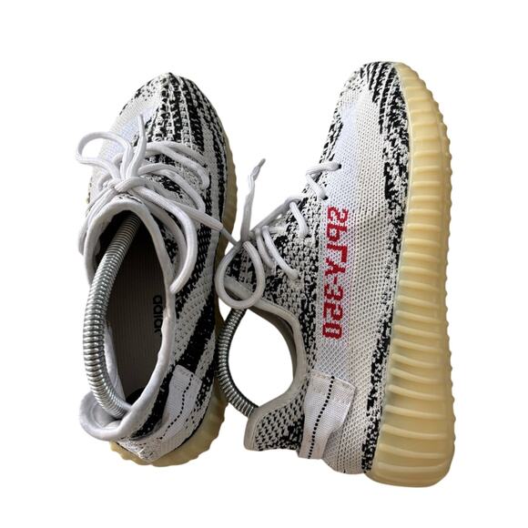 Yeezy Boost 350 Zebra - Picture 6 of 6